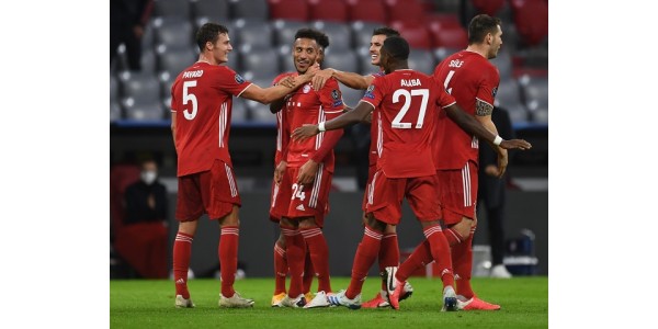 Der Champions League-Meister der vergangenen Saison, der FC Bayern München, schlug Atlético de Madrid mit 4: 0